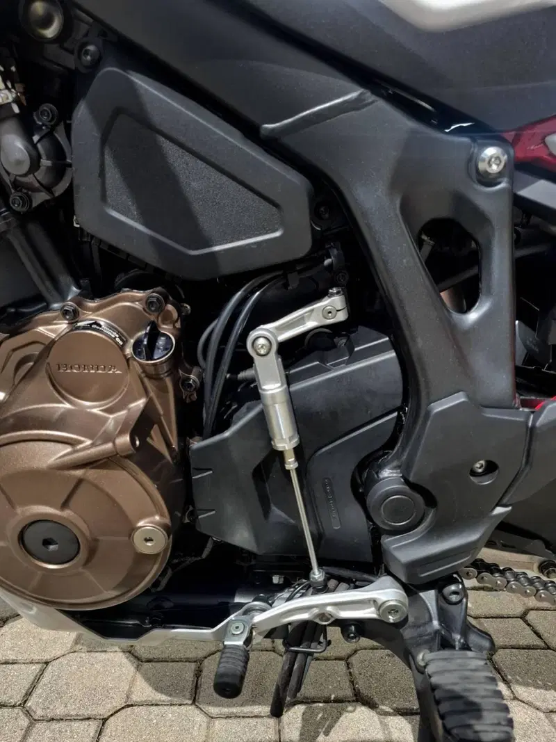 Honda Africa Twin CRF 1100L (2024 - 26) (7)