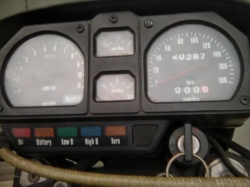 Aprilia ETX 350 (1985 - 89) (3)