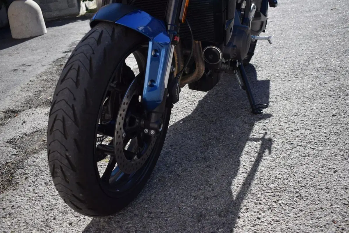 Triumph Trident 660 (2025) (4)