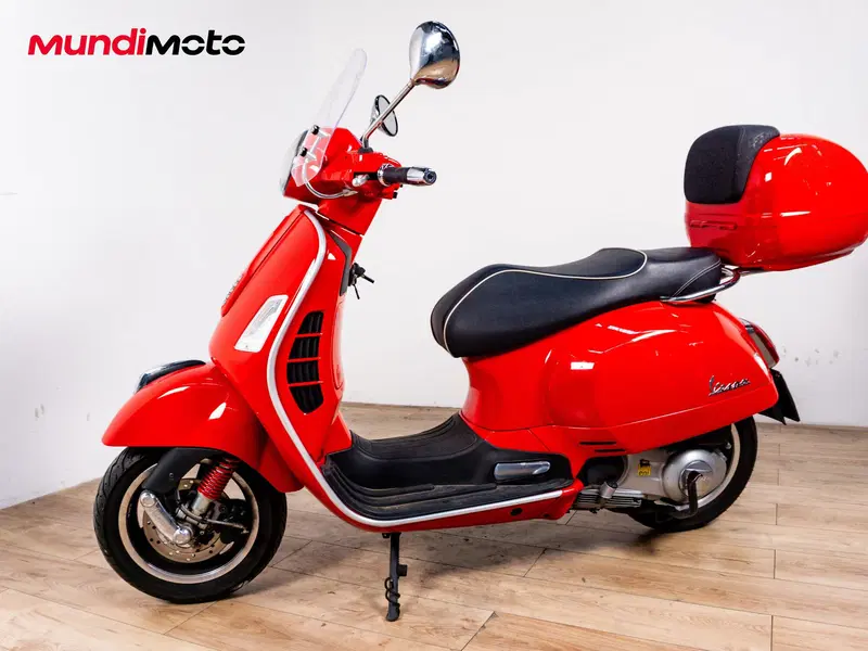 Vespa GTS 300 ABS (2014 - 16) (8)
