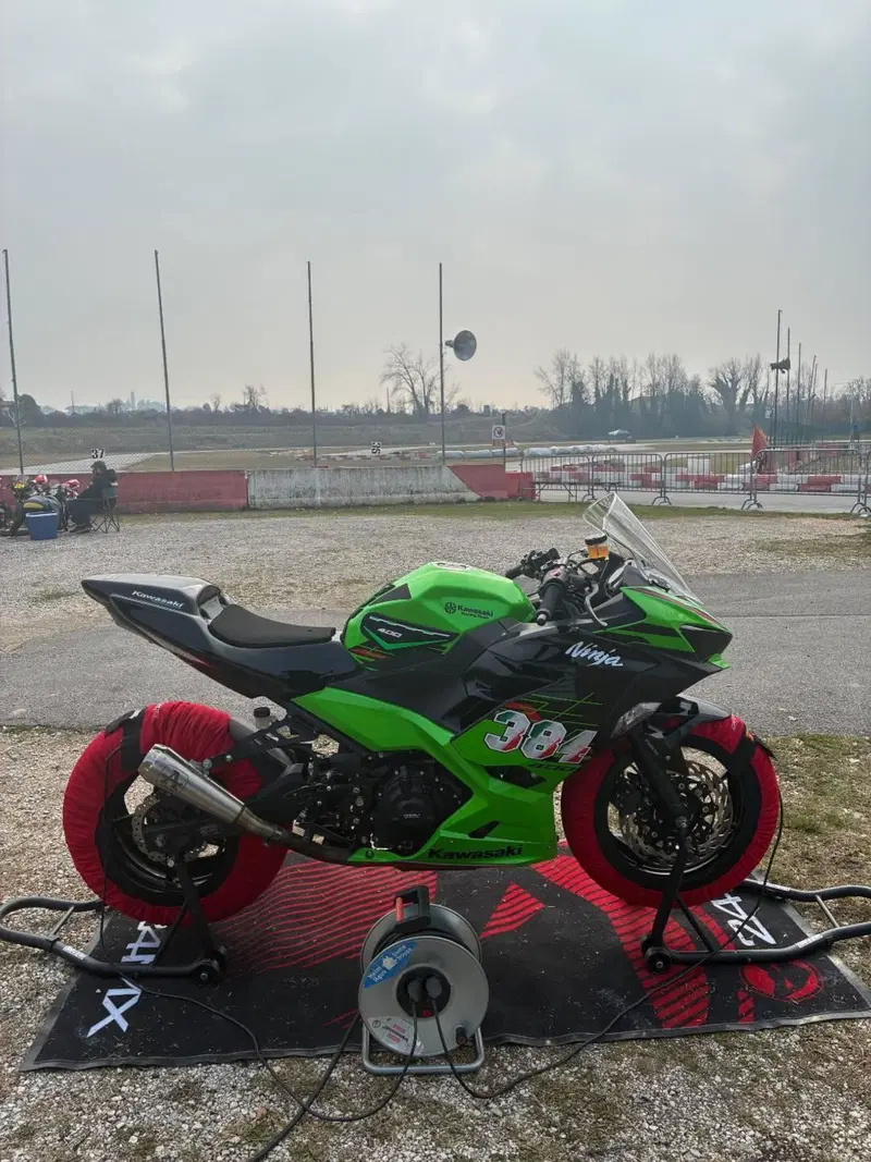 Kawasaki Ninja 400 (2023)
