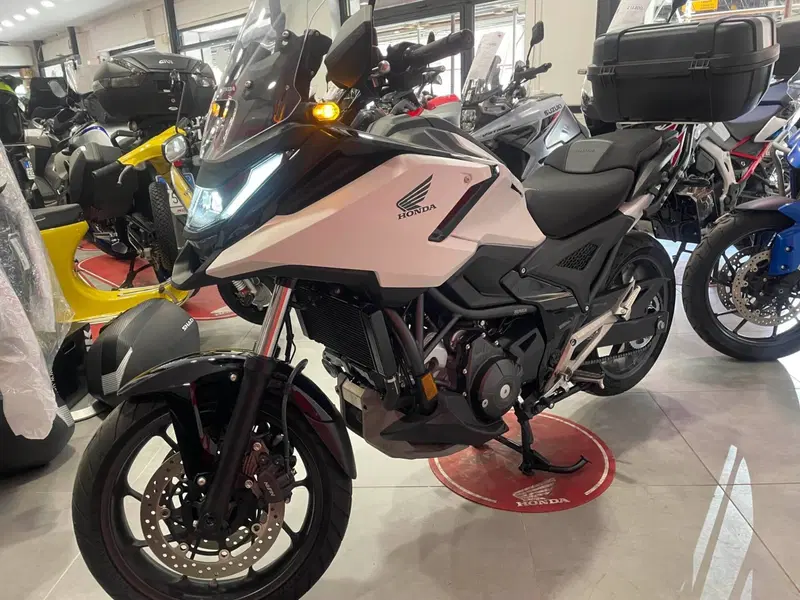 Honda NC 750 X (2025 - 26) (2)