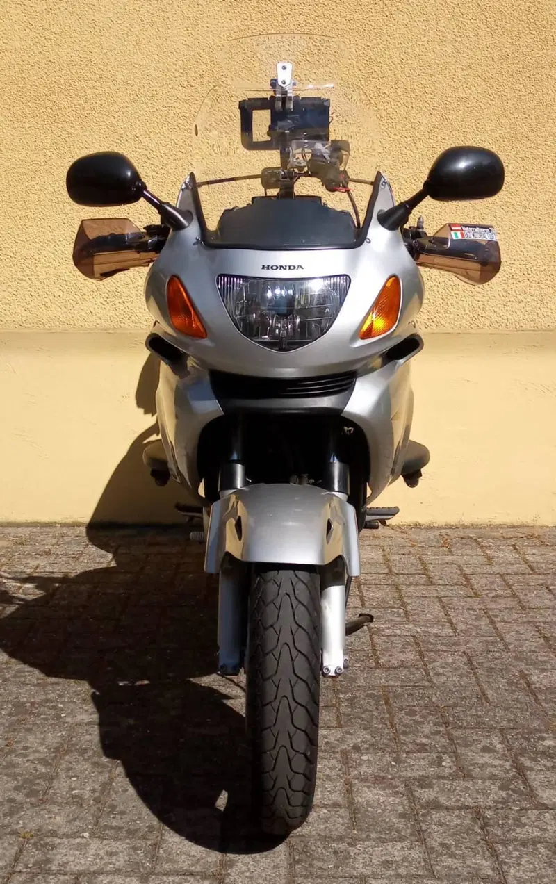 Honda Deauville 650 (2002 - 05) (3)