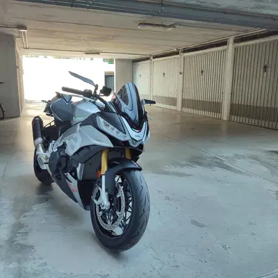 Aprilia Tuono V4 (2021 - 24) usata