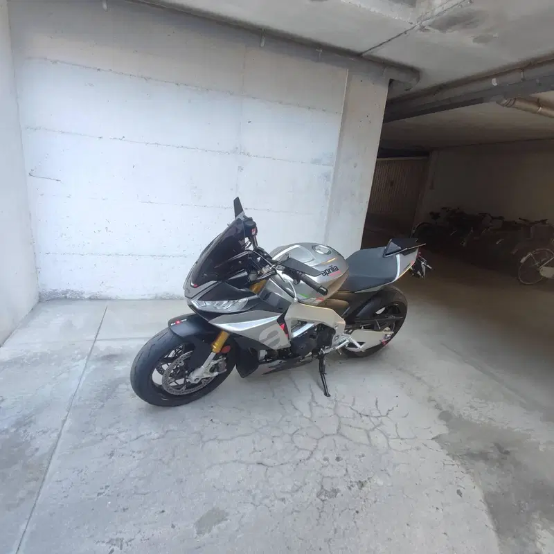 Aprilia Tuono V4 (2021 - 24) (3)