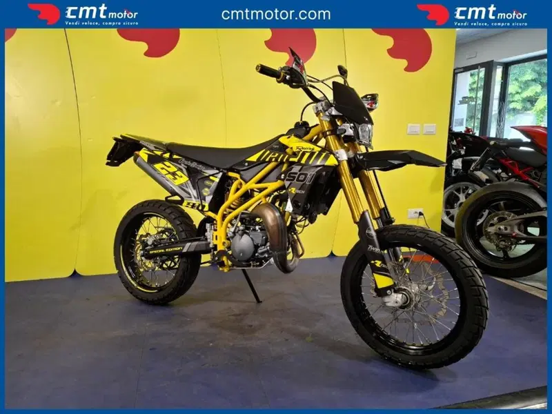 Valenti Racing SM 50 (2015 - 22) (3)