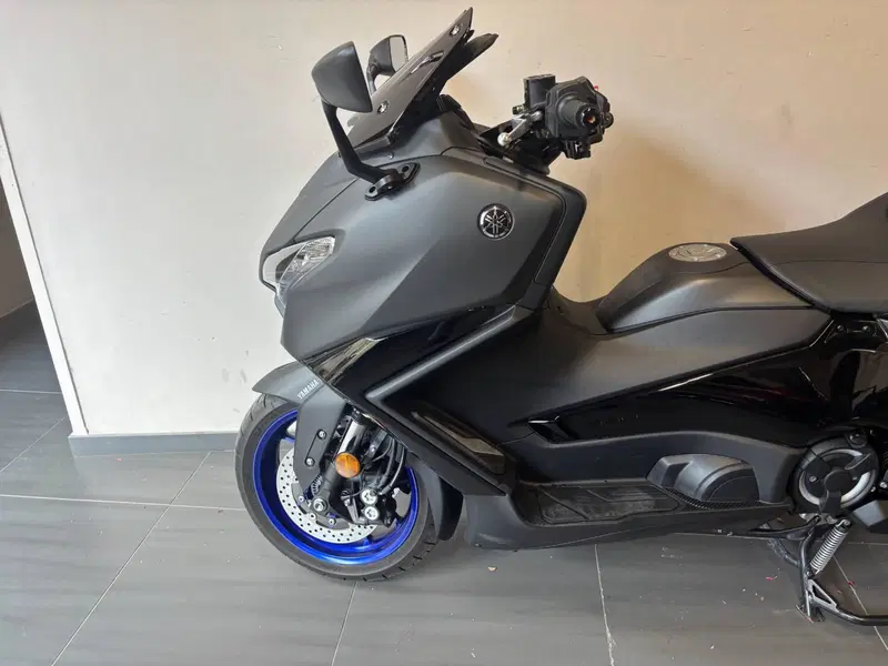 Yamaha T-Max 560 (2025 - 26) (3)