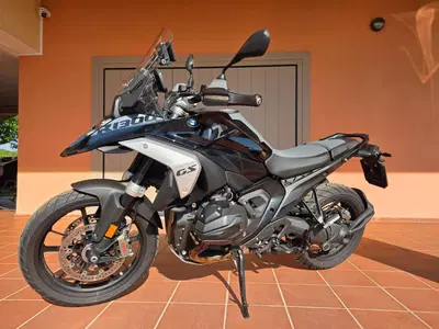 Bmw R 1300 GS Triple Black (2023 - 26) usata