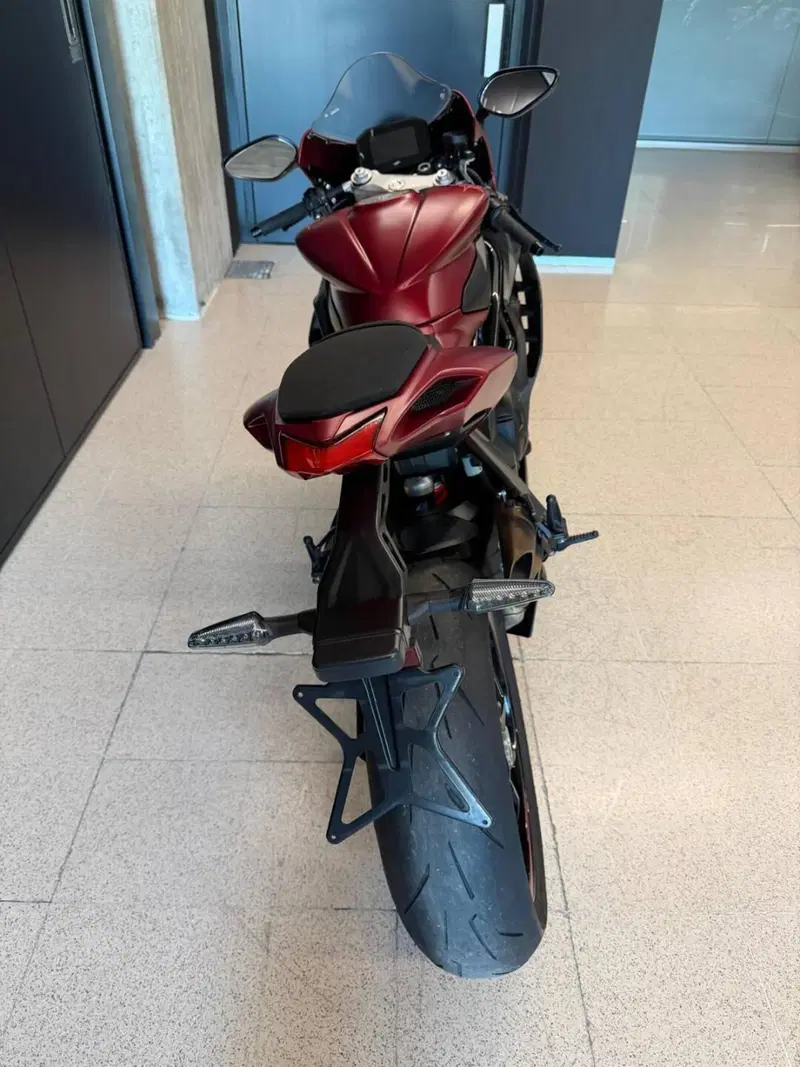 MV Agusta F3 800 RR (2022 - 25) (4)