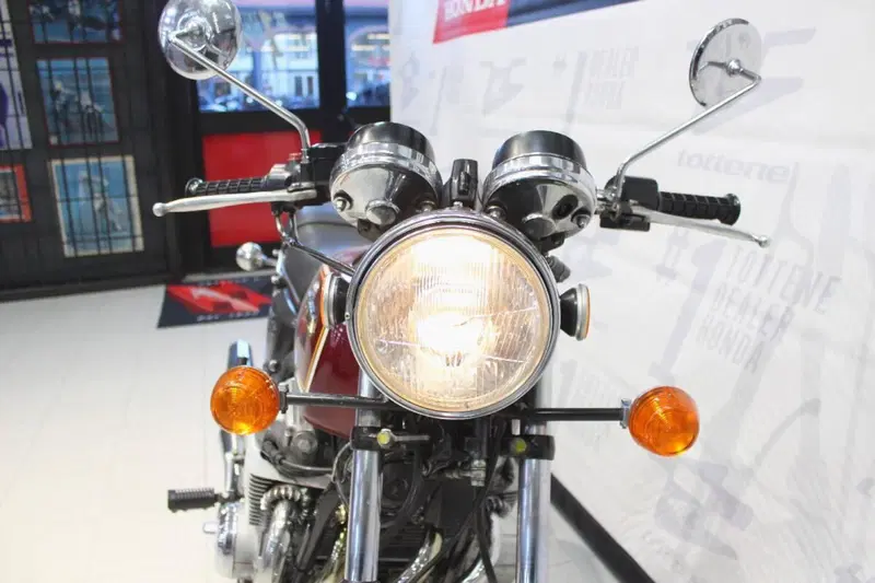 Honda CB 750 K7 (1977 - 80) (4)
