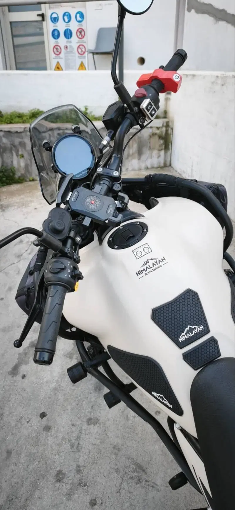 Royal Enfield Himalayan 450 (2024 - 26)