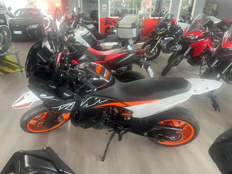 KTM 890 SMT (2023 - 25) (2)