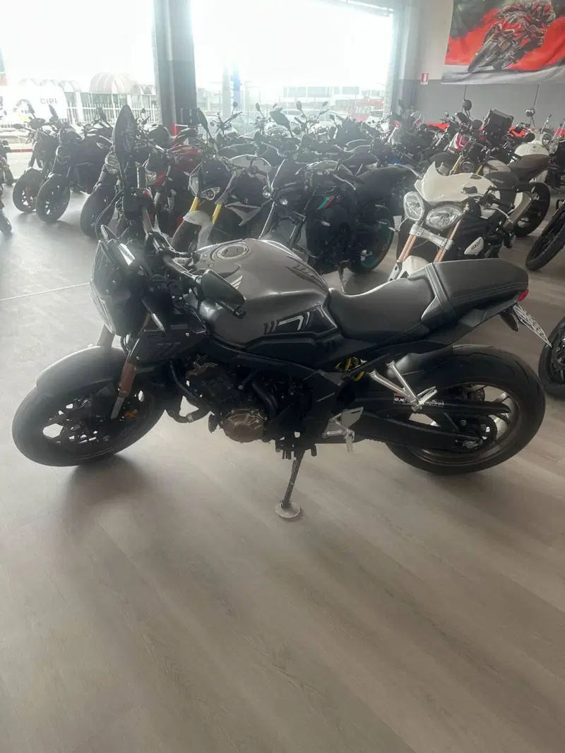 Honda CB 650 R (2021 - 23) (3)
