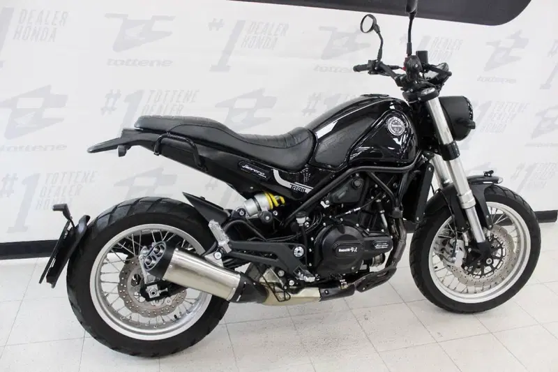 Benelli Leoncino 500 Trail (2021 - 26) (2)