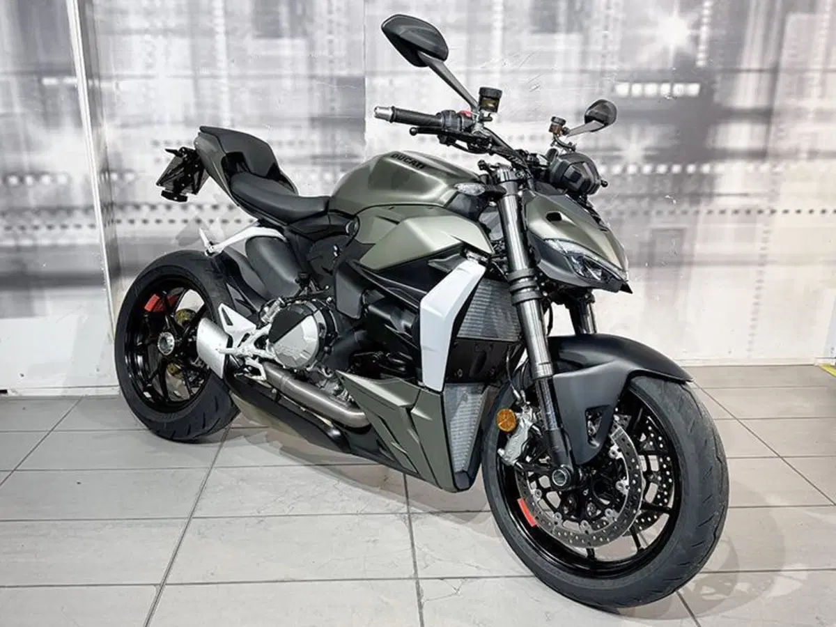 Ducati Streetfighter V2 (2022 - 24)