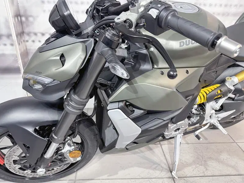 Ducati Streetfighter V2 (2022 - 24) (4)
