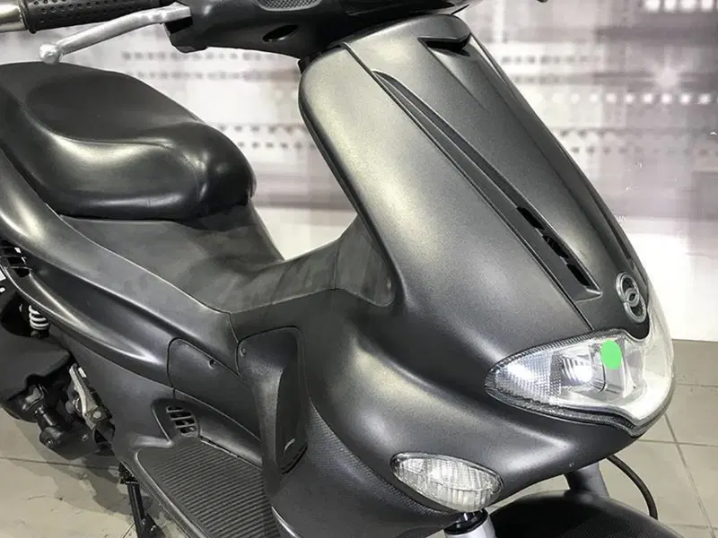 Gilera Runner 200 VXR (2002 - 05) (5)