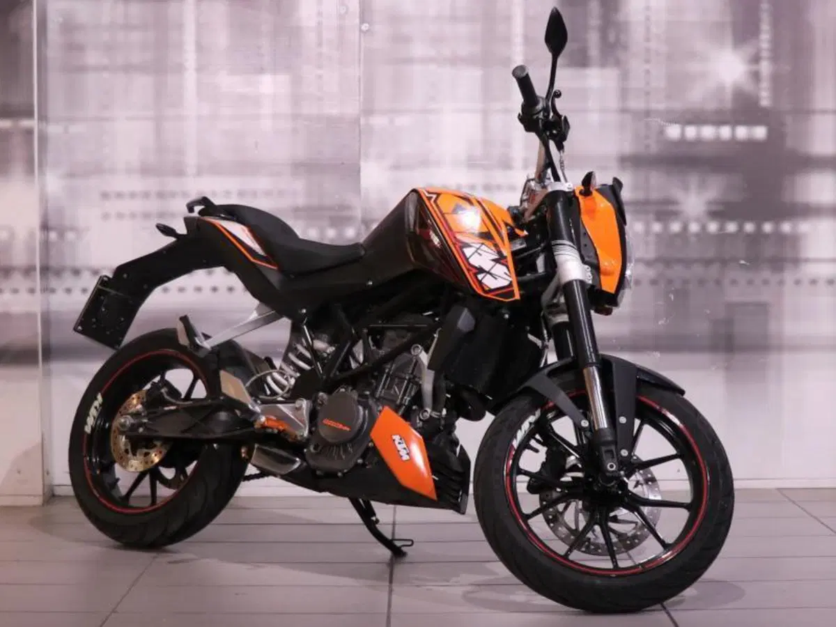 KTM 125 Duke (2010 - 2012)