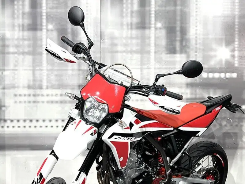 Fantic Motor XMF 125 Motard Performance 4t (2021 - 22) (5)
