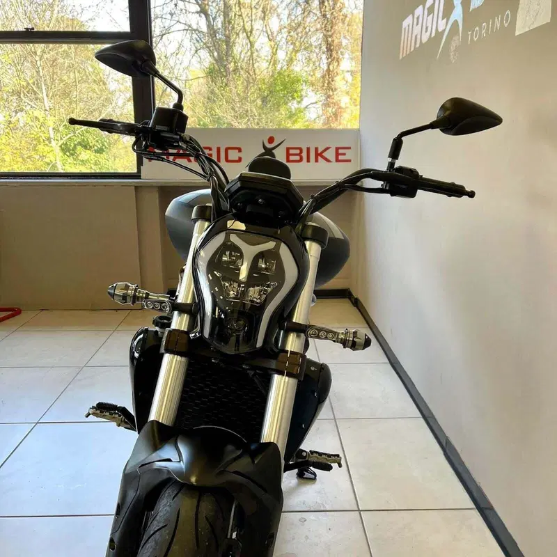 Benelli 502 C (2019 - 20) (4)