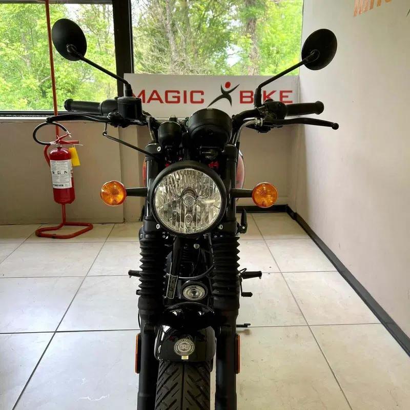 Royal Enfield Meteor 350 (2021 - 26) (4)
