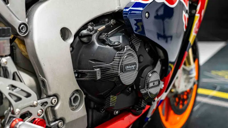 Honda CBR 1000 RR Fireblade (2008 - 11) (12)