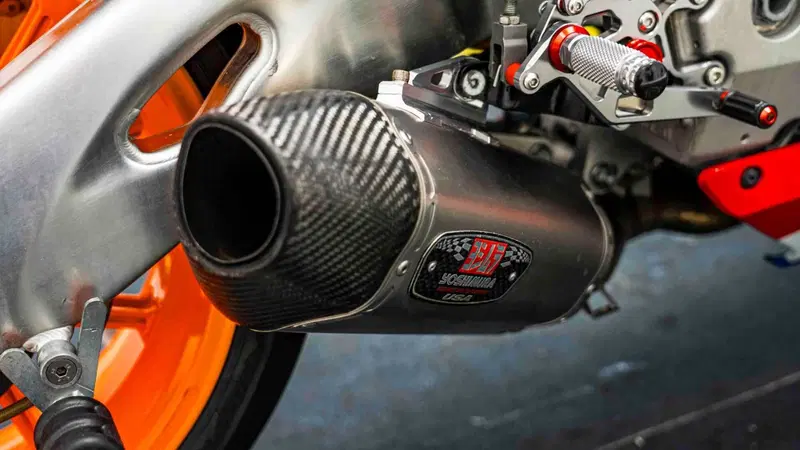 Honda CBR 1000 RR Fireblade (2008 - 11) (17)