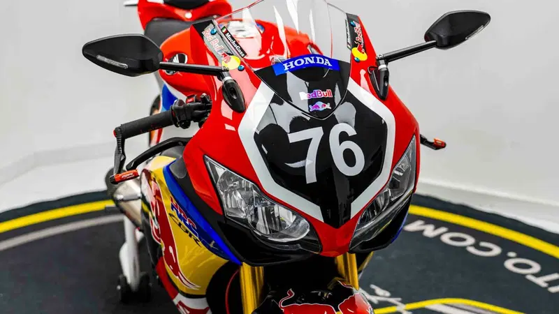 Honda CBR 1000 RR Fireblade (2008 - 11) (19)