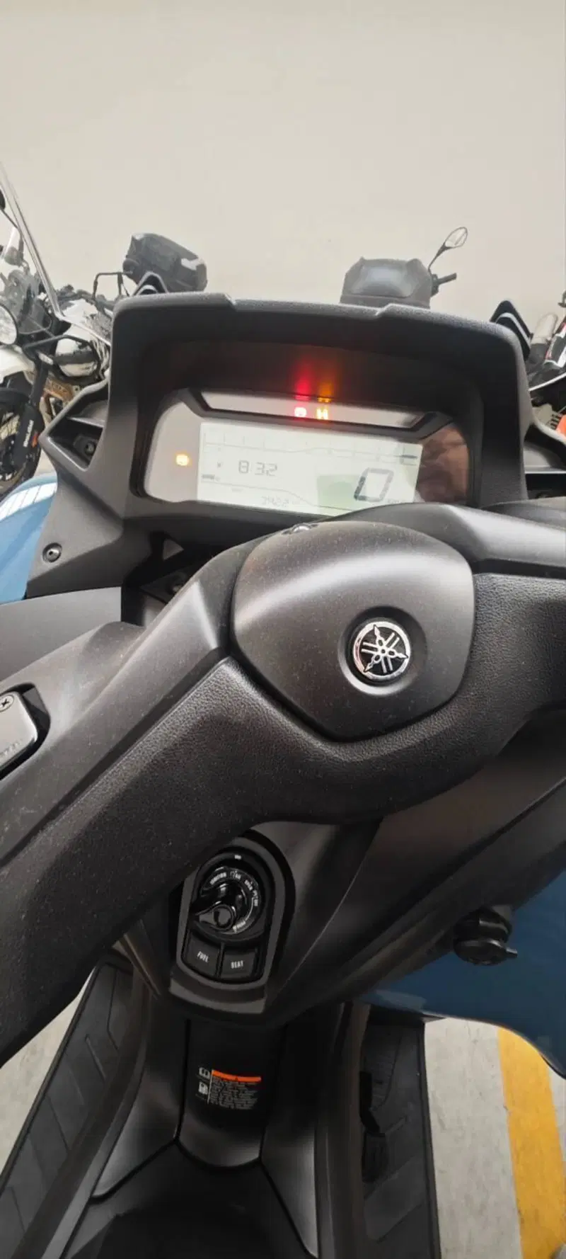 Yamaha Tricity 300 (2025 - 26) (9)