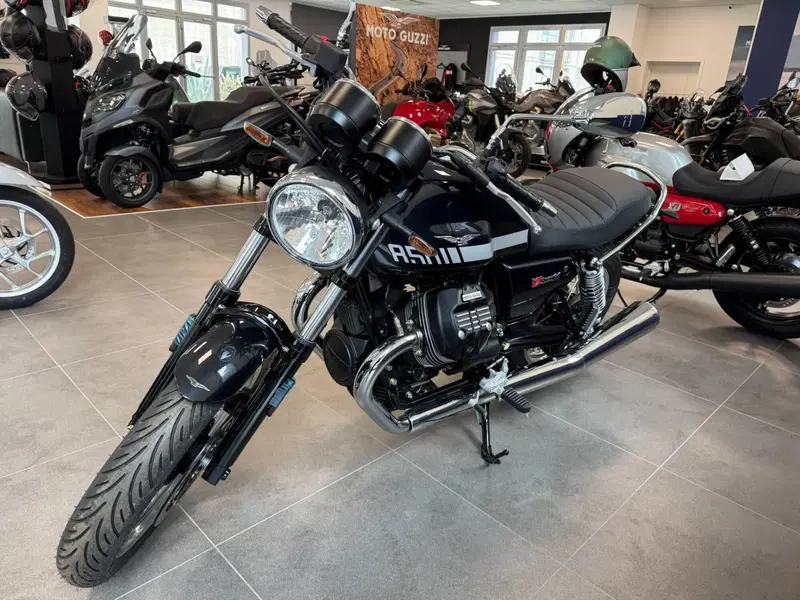 Moto Guzzi V7 Special (2025 - 26)