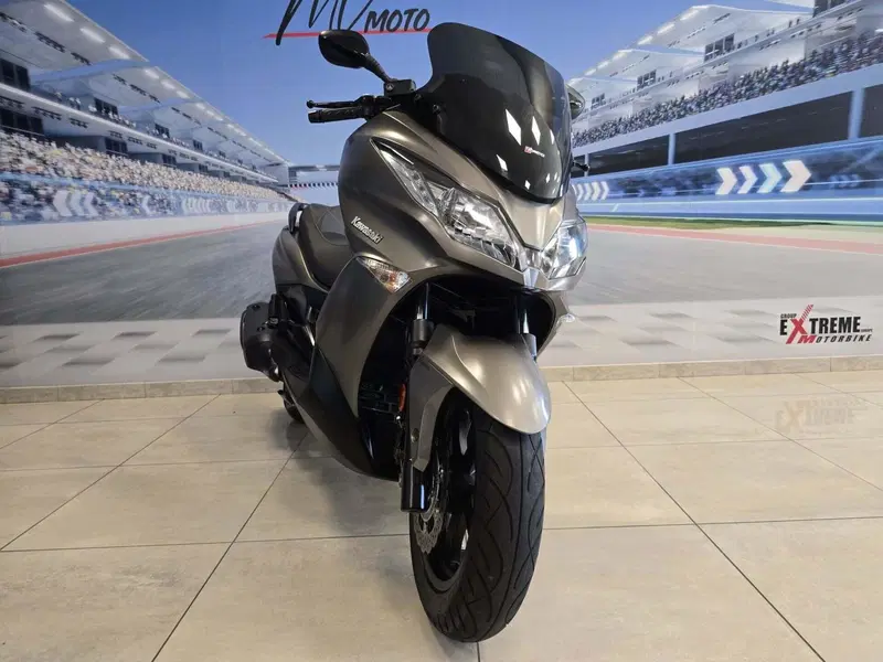 Kawasaki J 300 (2017 - 21) (2)