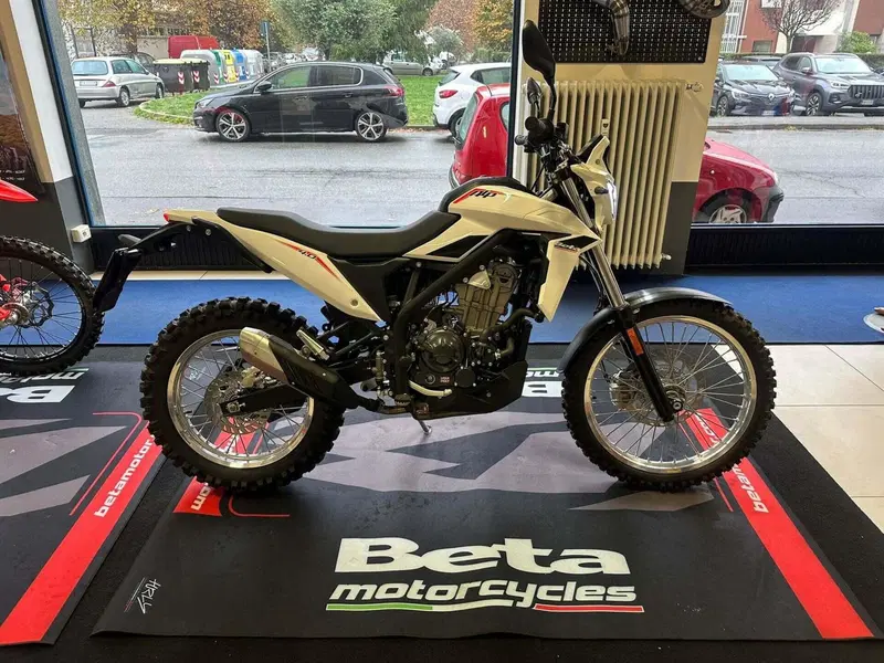 Betamotor Alp 4.0 (2024 - 26) (4)