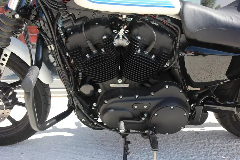 Harley-Davidson 1200 Iron (2018 - 20) - XL1200N (10)