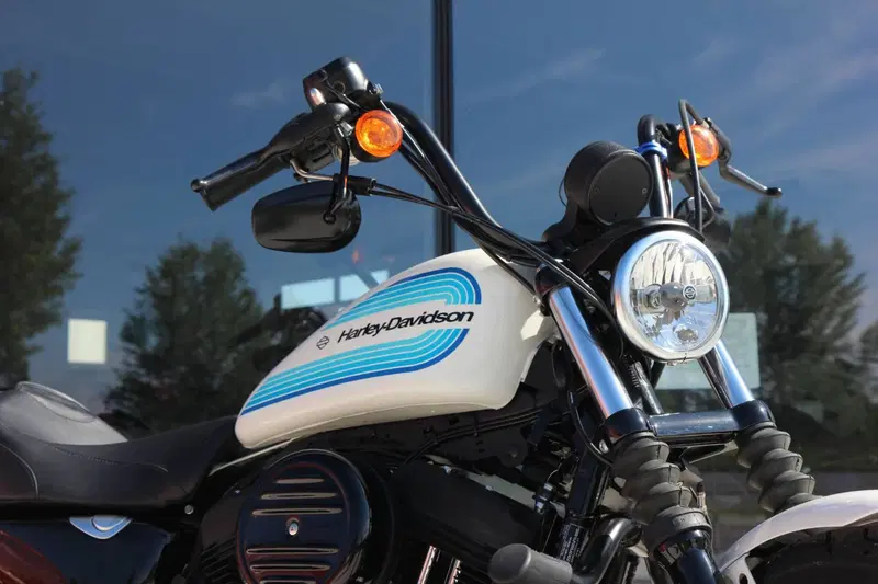 Harley-Davidson 1200 Iron (2018 - 20) - XL1200N (5)