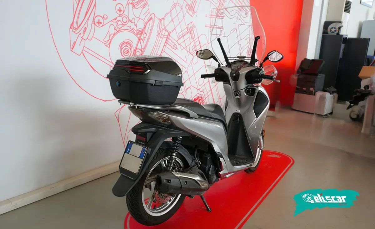 Honda SH 150i (2017 - 19) (4)