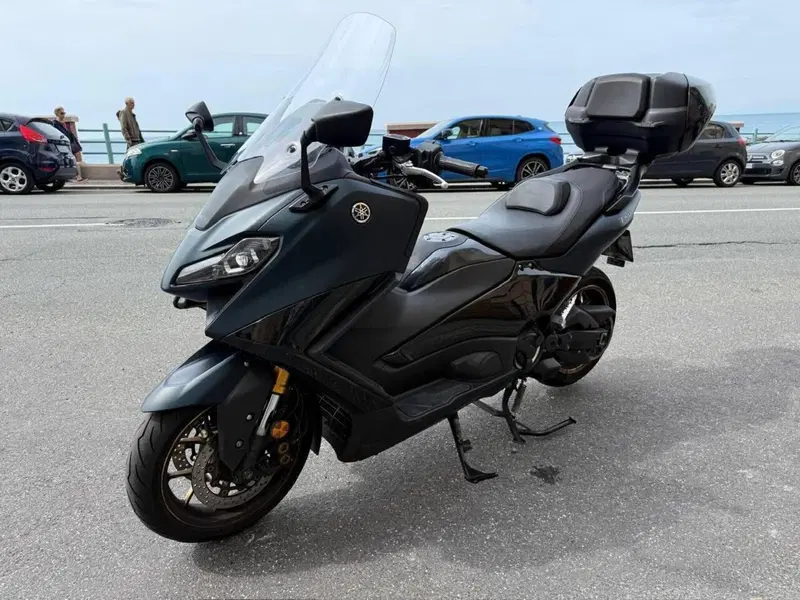 Yamaha T-Max 560 Tech Max (2022 - 24) (2)