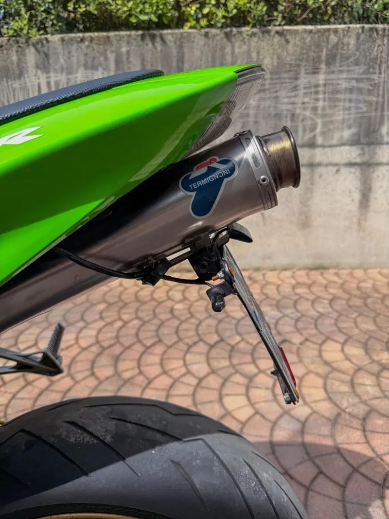 Kawasaki Ninja 636 ZX-6R (2005 - 06) (5)