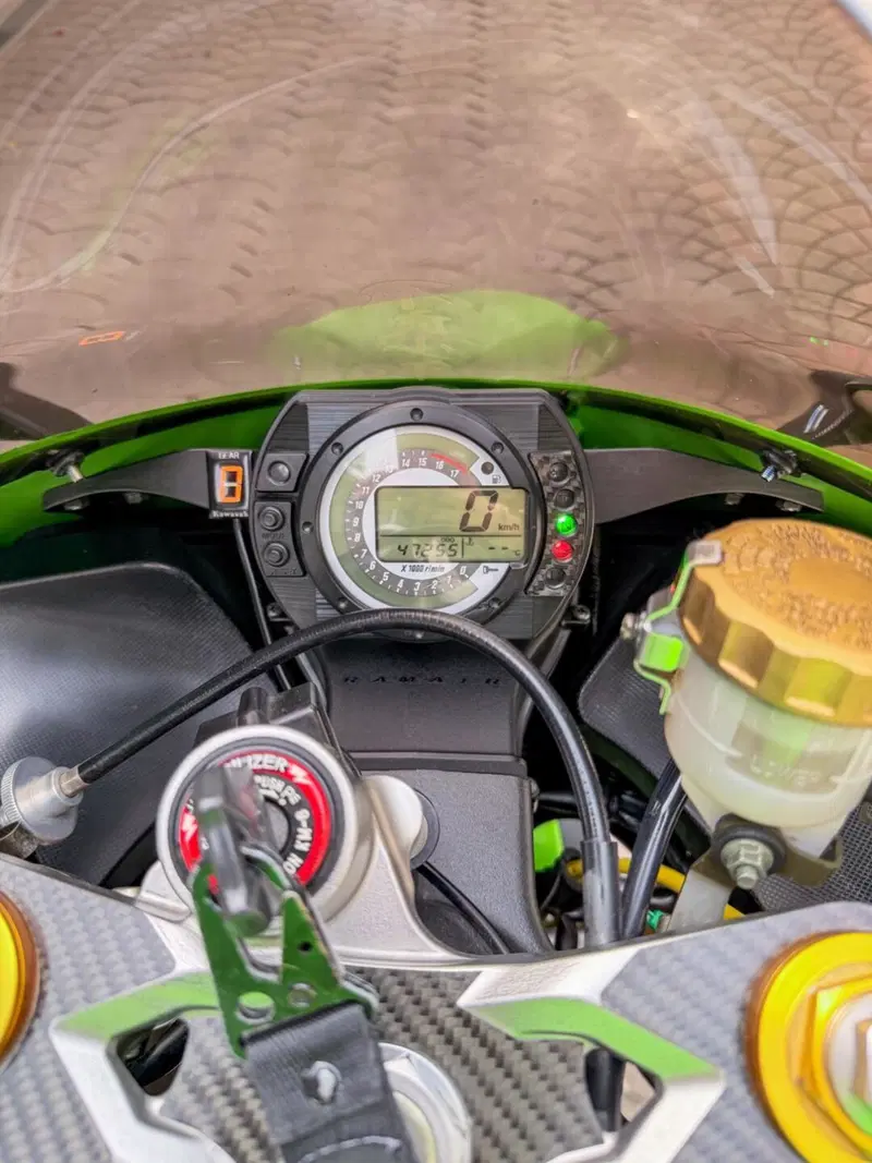 Kawasaki Ninja 636 ZX-6R (2005 - 06) (7)