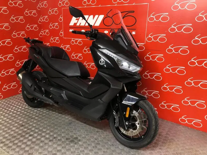 Voge Sfida SR4 (2022 - 24) (2)
