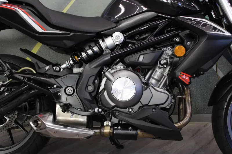 Benelli BN 302 (2014 - 16) (14)