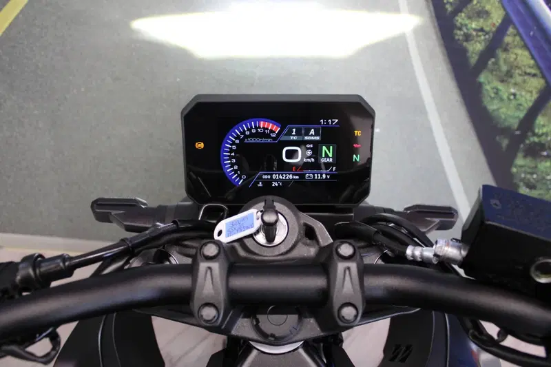 Suzuki GSX-8S (2023 - 24) (6)
