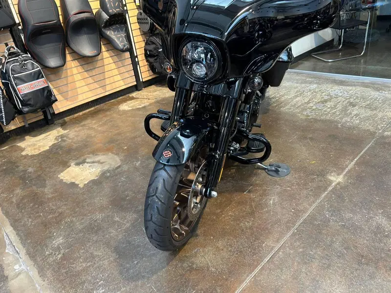 Harley-Davidson Street Glide (2024 - 26) (3)