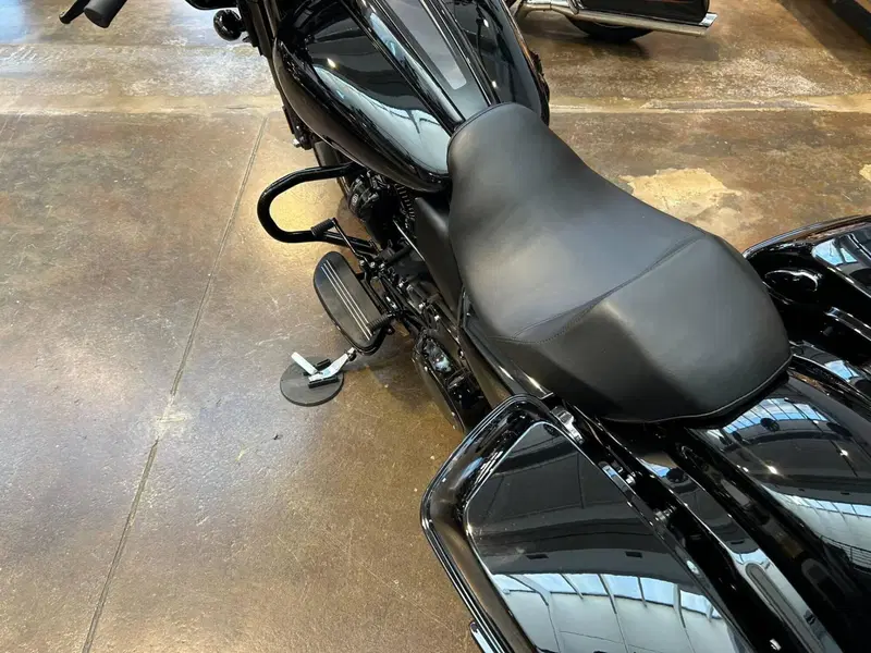 Harley-Davidson Street Glide (2024 - 26) (7)