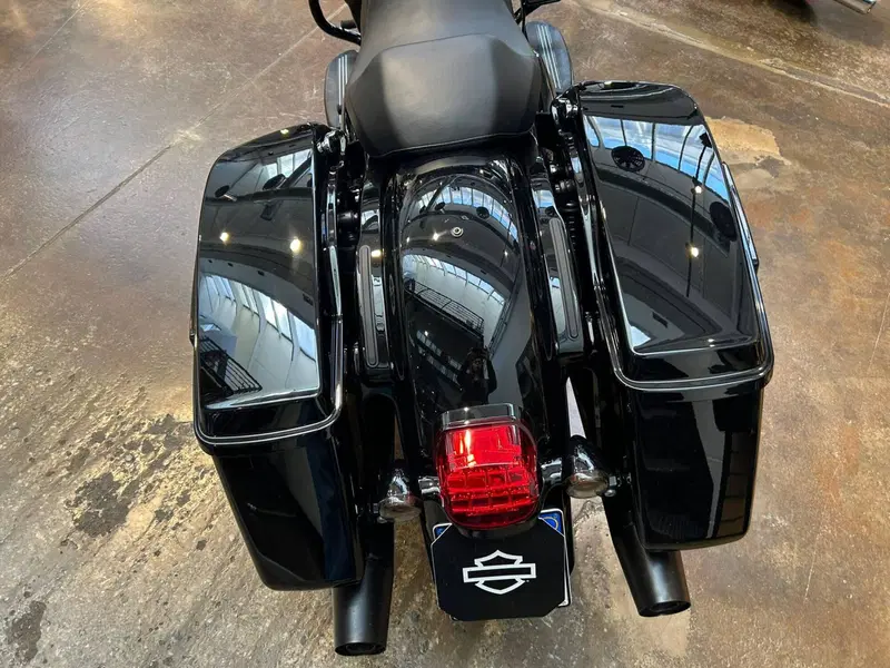 Harley-Davidson Street Glide (2024 - 26) (8)