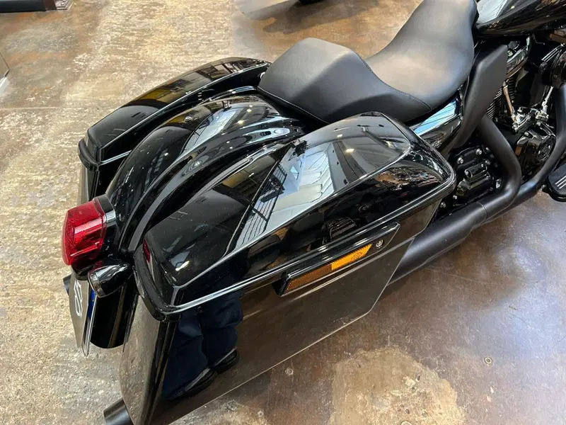Harley-Davidson Street Glide (2024 - 26) (9)