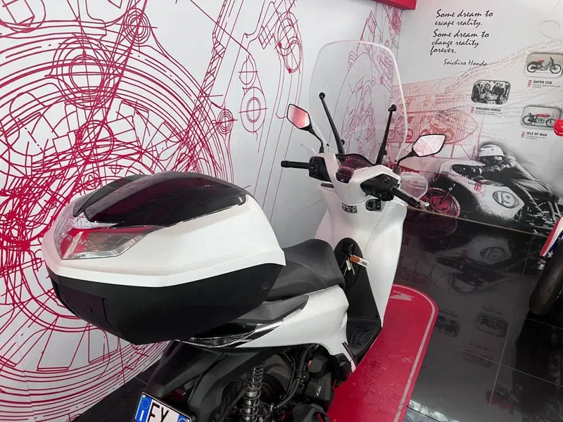 Honda SH 125i Sport (2022 - 23) (4)