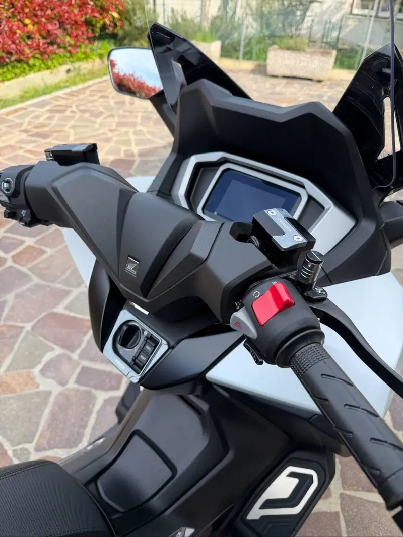Honda Forza 350 (2025 - 26) (6)