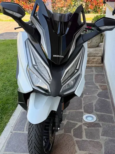 Honda Forza 350 (2025 - 26) usata