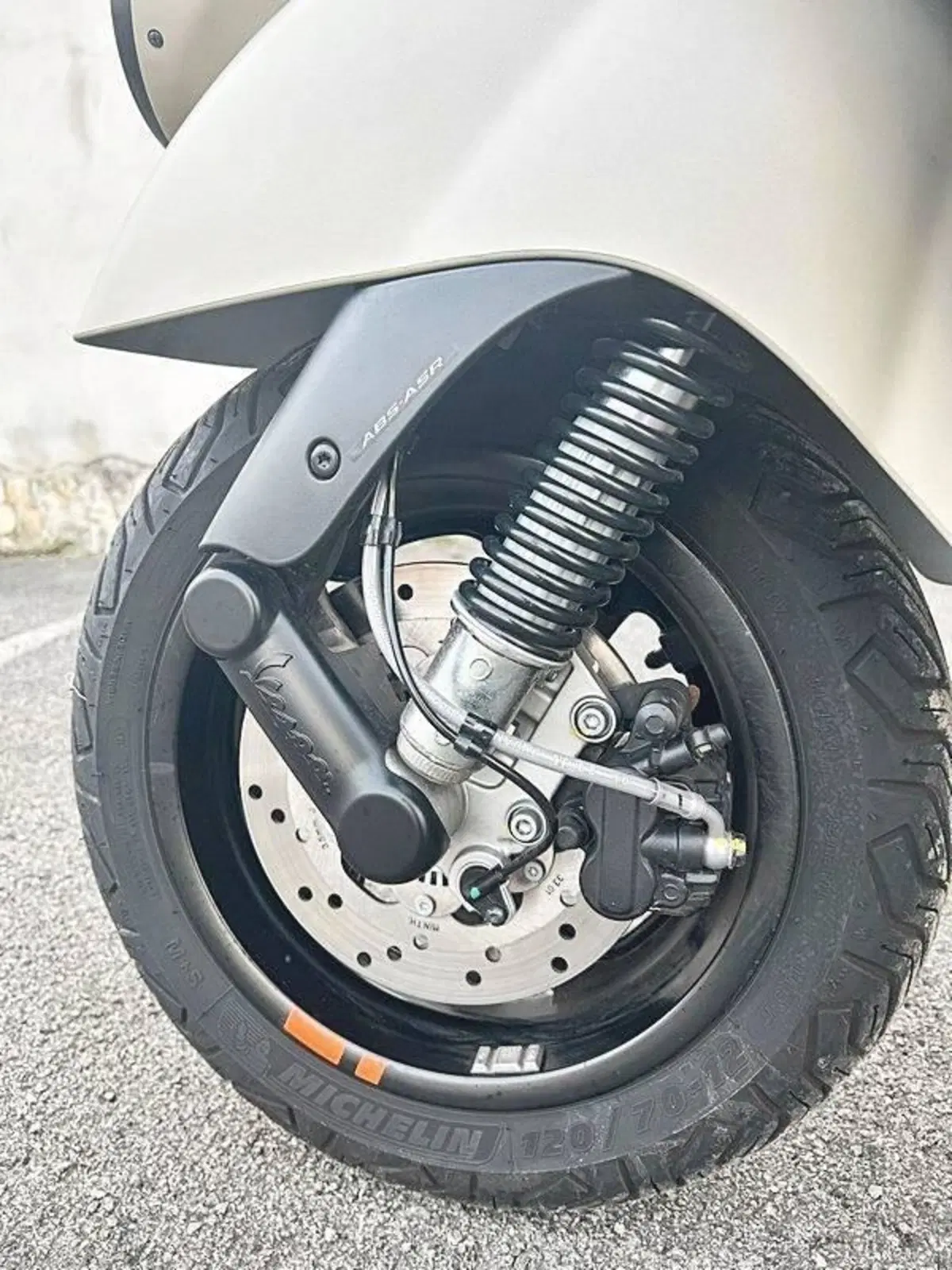Vespa GTV 300 Hpe (2023 - 25) (17)