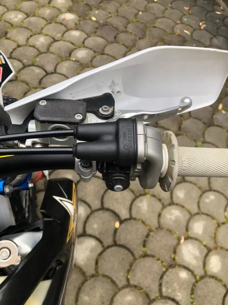 Husqvarna FE 350 (2022)